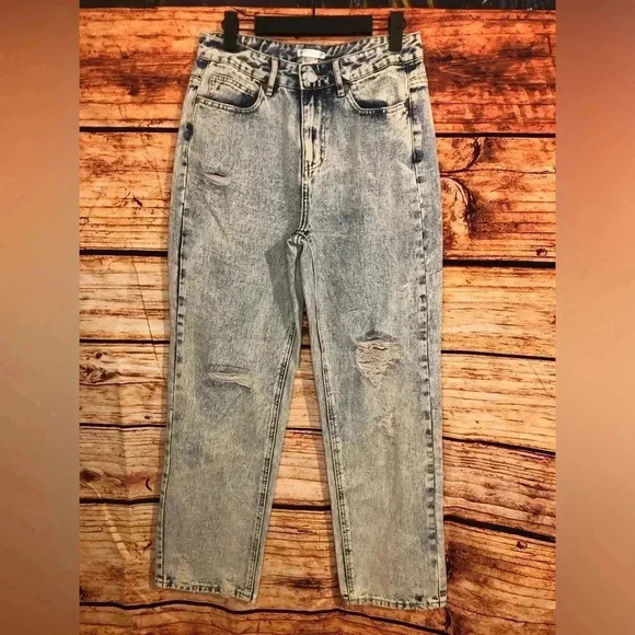Venus Stone Washed Jeans - Picture 4 of 16
